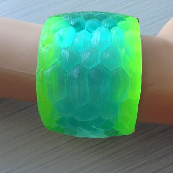 Neon Lucite Bracelet - Picture 10 of 12